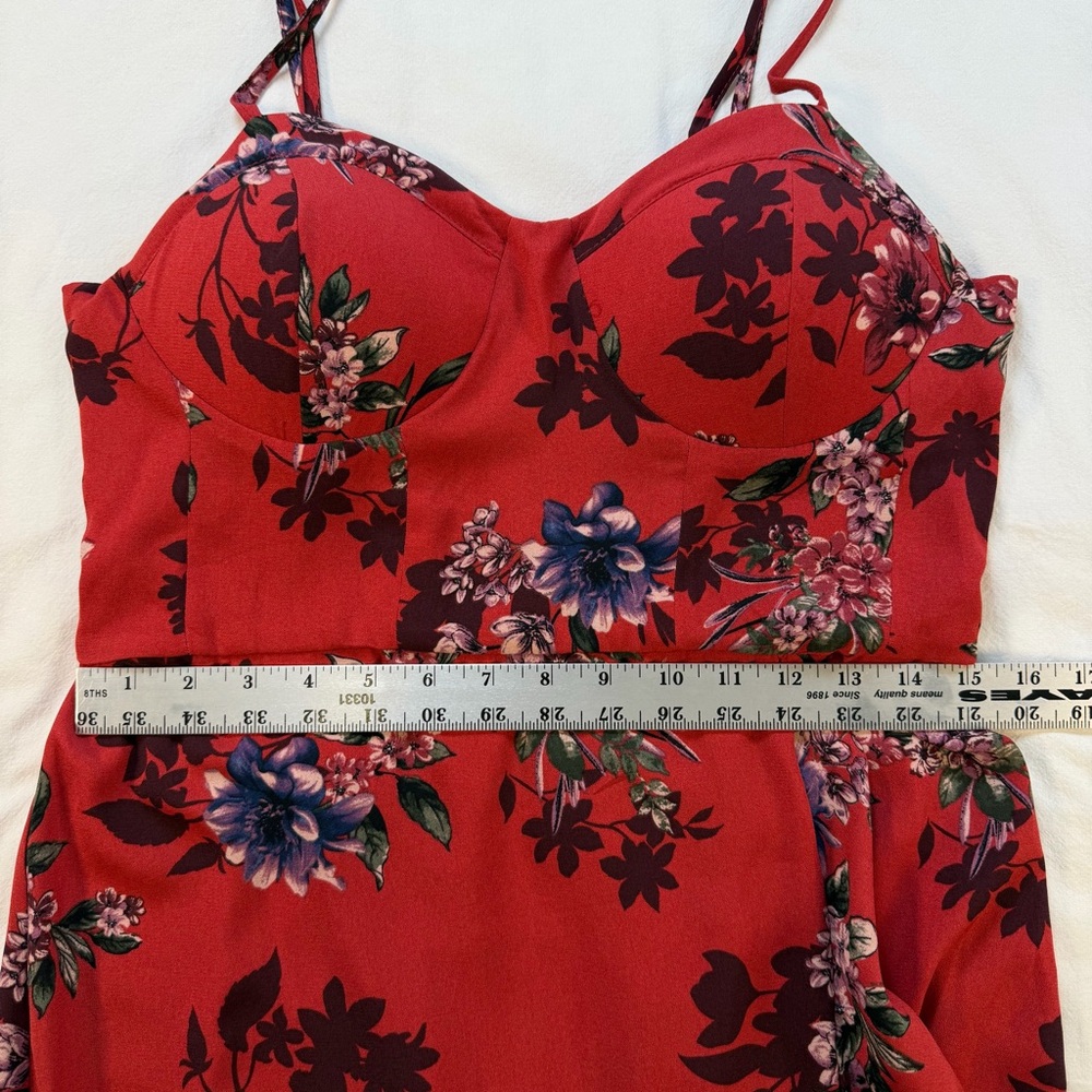 Band of Gypsies Red Floral Midi Dress Size Large Sweetheart Neck NWT - Picture 9 of 12